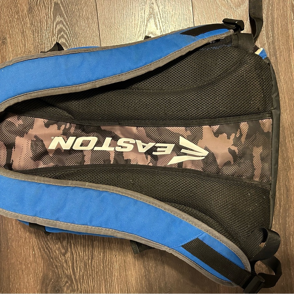 Easton Baseball ⚾️ Bat Bag Camouflage and Blue Bat Bag/ Backpack